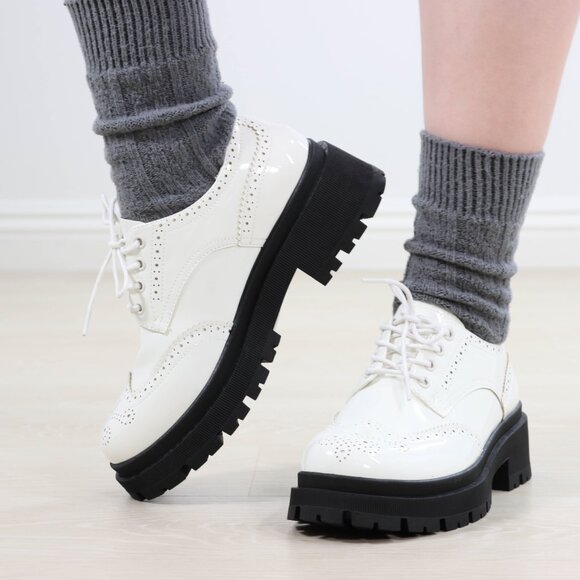 White Patent Brogue Loafers  Chunky Black Lug Sole Oxfords - Picture 14 of 16